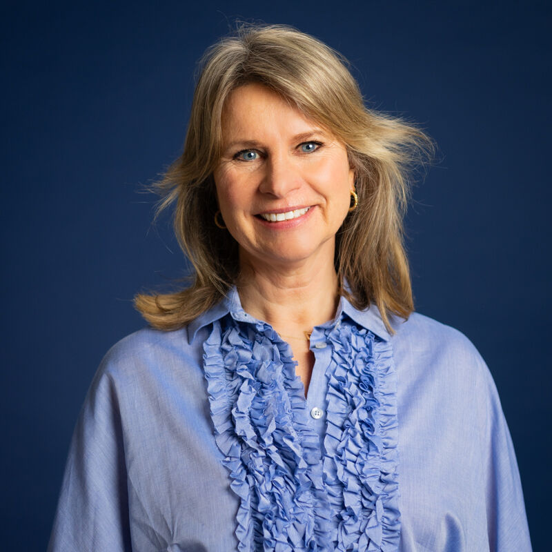 Marjolein van der Sande-Janus, Registermakelaar